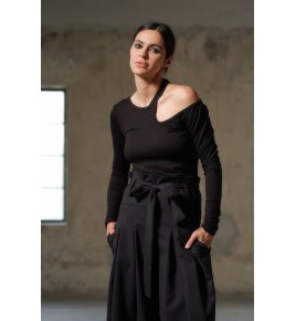 Black off-the-shoulder shirt